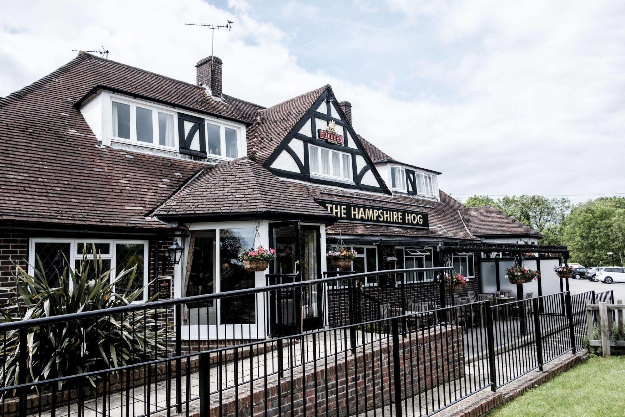 The Hampshire Hog Hotel Clanfield  Exterior photo